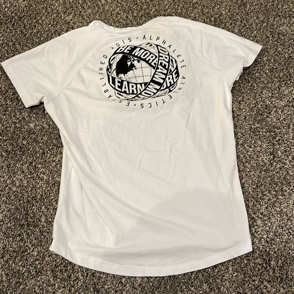Alphalete shirt